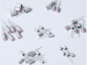 固态高分子直插成人午夜网站560UF